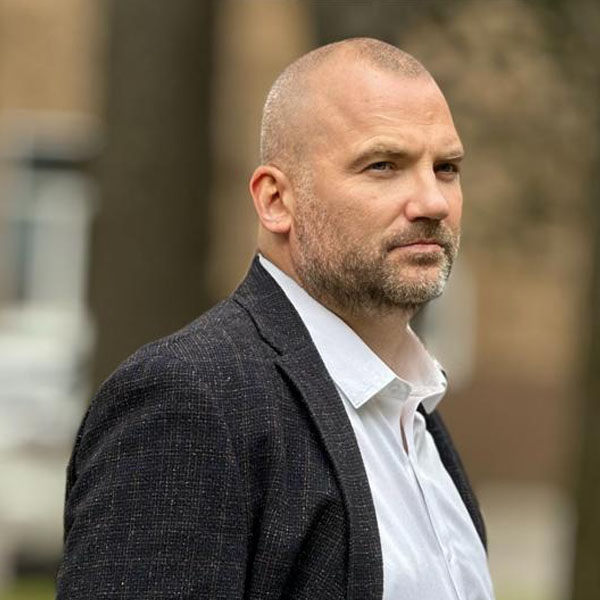 Портрет Юрия Шульдешова